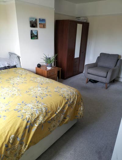 Double Room in Shared Home Main Photo