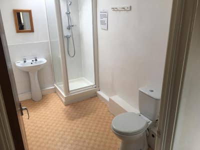 1 Bedroom Flat Available in Broomhall Main Photo