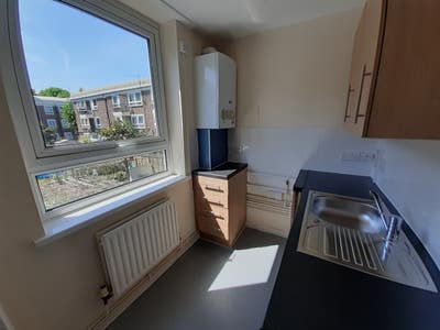 Studio flat in Zone 2 | East London Main Photo