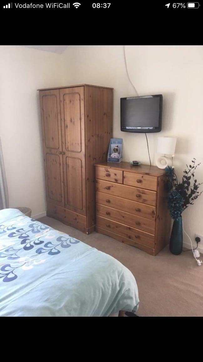 Large, furnished double room available Main Photo