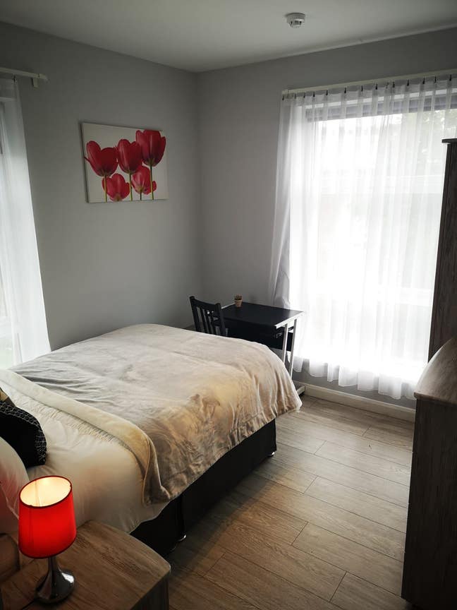🔥 En-Suite Double Rooms – Bury Town Centre 🔥 Main Photo