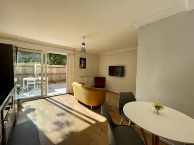 Stunning Art Deco Property Group Let Only Main Photo
