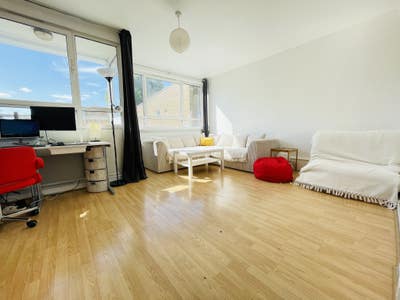 Large Double Hoxton/Liverpool St/Old St Main Photo