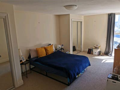 Large en suite room  Main Photo