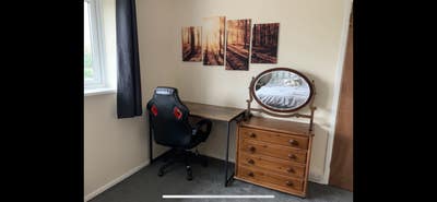 Lovely Furnished Double Room Main Photo