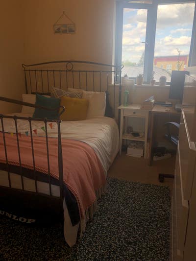 Double room in Cambridge townhouse CB1 Main Photo