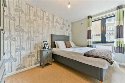 Gorgeous Room Whitechapel (Short let £250 deposit) Main Photo