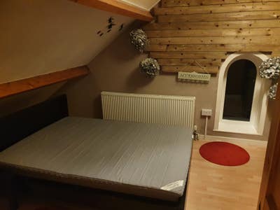 Room to rent in Bridgend  Main Photo