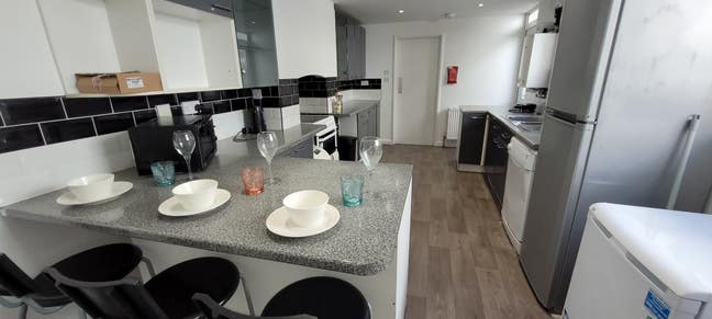 Pro House-share Ashford Road  Main Photo