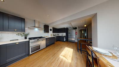 ⭐Stunning Luxury  En Suite⭐️ All Bills inc 😃 Main Photo