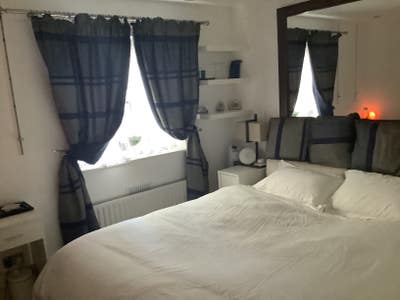 Beautiful calming enticing double bedroom Main Photo