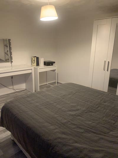 Good Size Roomprime Location Walking Distance Town Main Photo