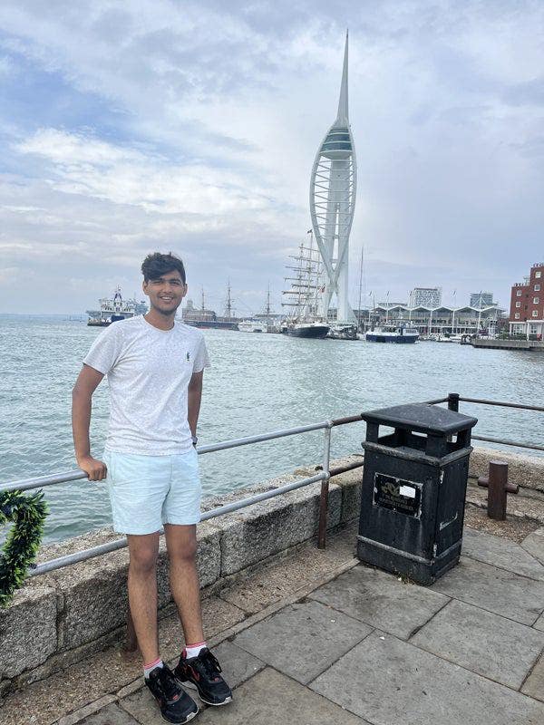 Friendly guy looking for single/double room. Main Photo