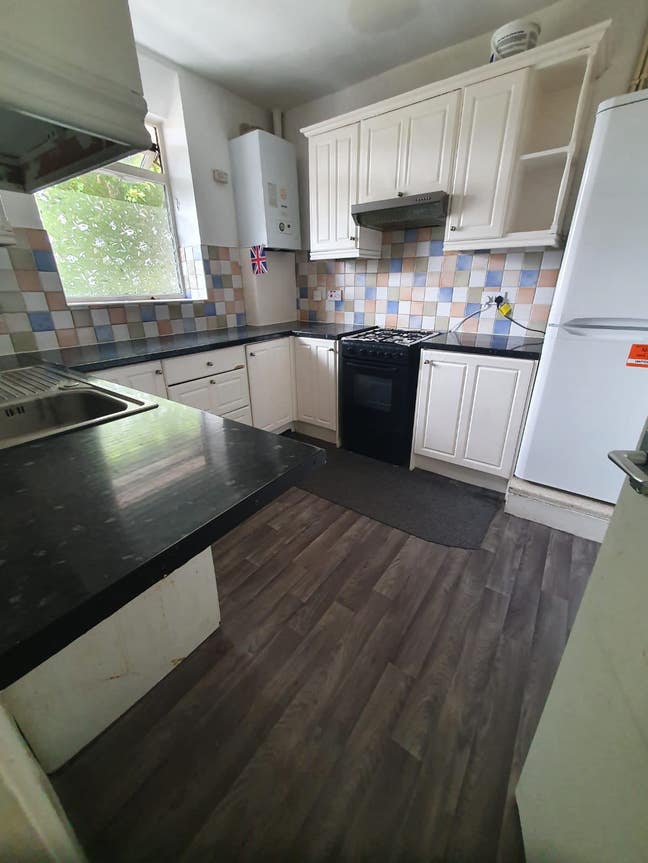 Flat in a Bow/Mile End  Main Photo
