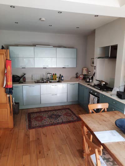 MON-FRI . Clapham South  Main Photo