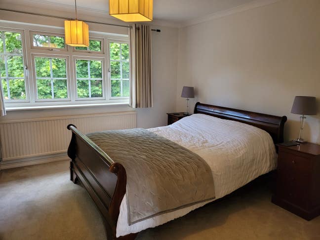 Extra Large Double Bedroom with Ensuite Main Photo