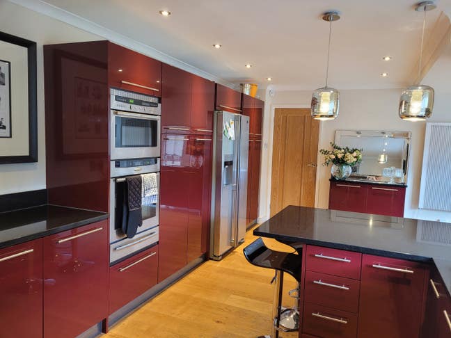 Double Bedroom with Ensuite Main Photo