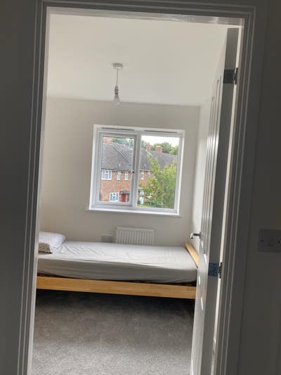 Single & double bedroom available  Main Photo