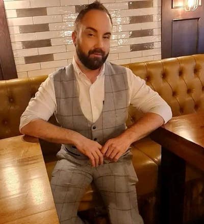 ✈️ Friendly Cabin Crew Seeking a Cozy & Welcoming  Main Photo