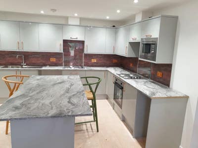 Luxury Large Room with Ensuite for Professional Main Photo