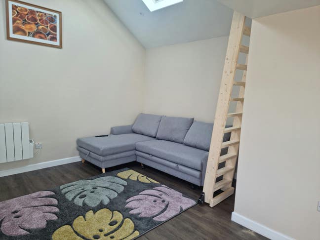 Beautiful Garden ensuite serviced annex Main Photo