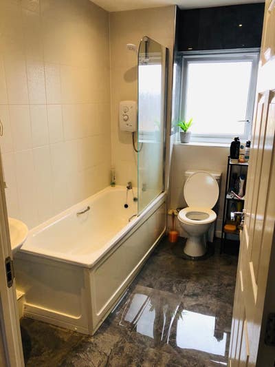 Single furnished room to rent (Modern House) Main Photo