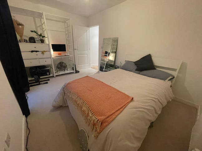 One/Two year lease - double Bedroom in Camberwell  Main Photo