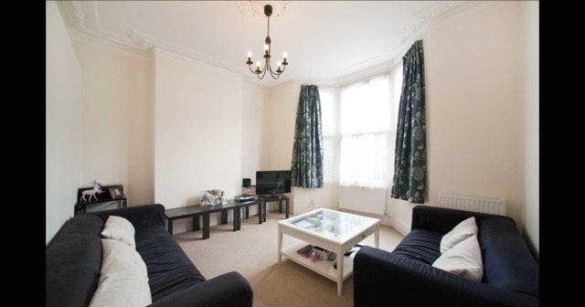 1 Large en-suite double, all bills included 1175+ Main Photo