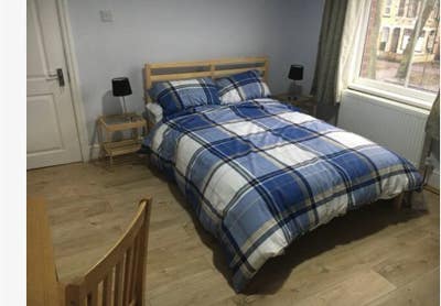 Double Room on Boulevard, HU3  - 5min to Infirmary Main Photo
