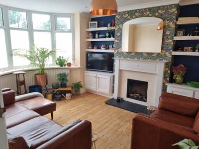 Beautiful spacious double + driveway near UoW/A45 Main Photo