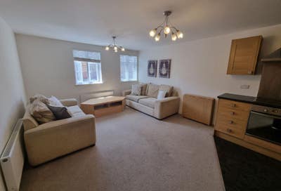 Smart 1 Bed Flat in the Heart of Brentwood, Essex Main Photo