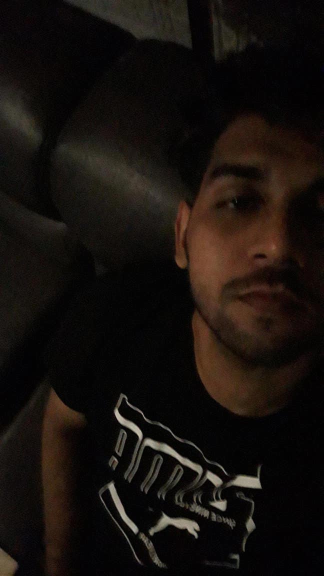 I am a male professional looking for a studio... Main Photo