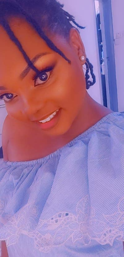 Professional seeking conducive ensuite room Main Photo