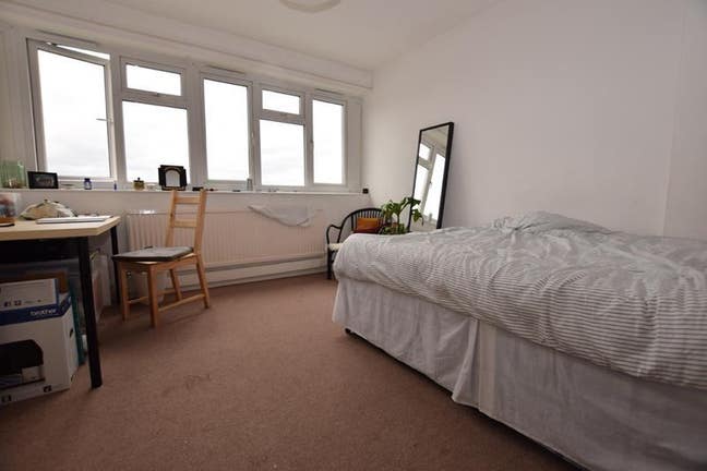 1 Double room and a Single room to let - London E9 Main Photo