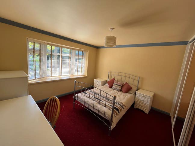 Comfortable, private weekday accommodation Main Photo