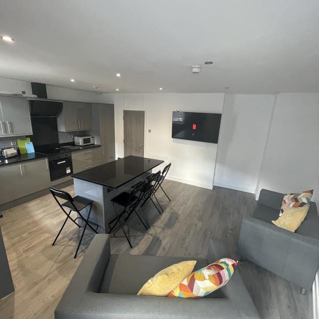 City Centre Student Room to Rent - Bills inc  Main Photo
