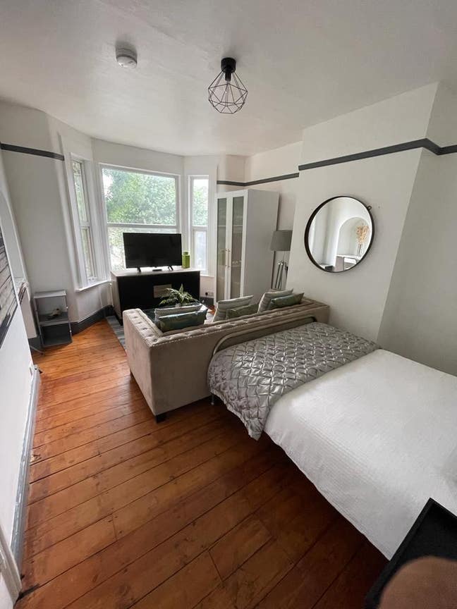 Double room available in Stratford E15  Main Photo