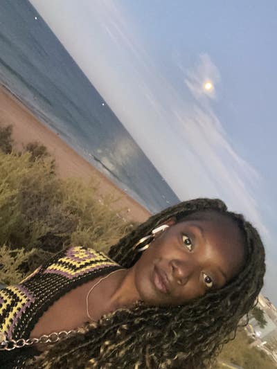 seeking buddy up / a double room in homely flat  Main Photo