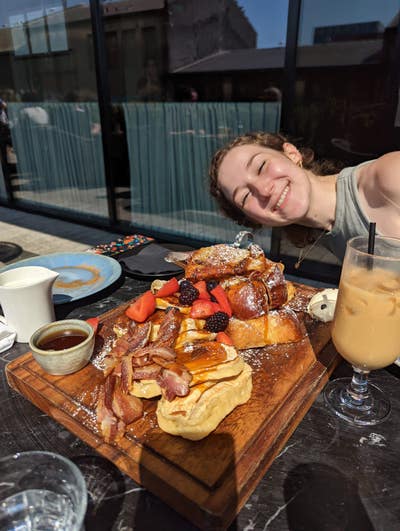 Looking for a single or double room Main Photo