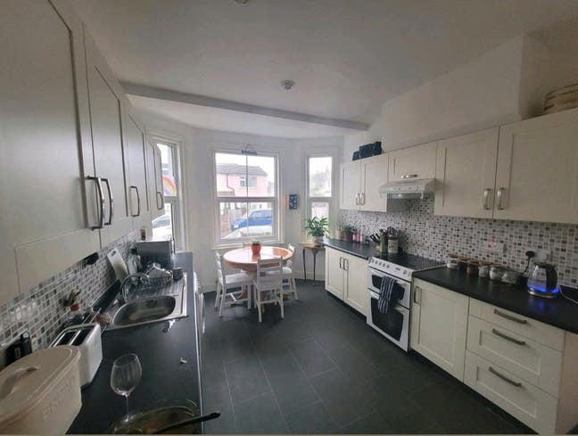 Double Room by the Sea - 4 bed, Female Houseshare Main Photo