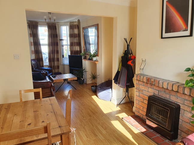 Furnished Double Room Main Photo