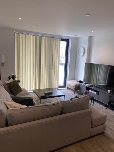 Chiswick  Large New Build Double Room with Ensuite Main Photo