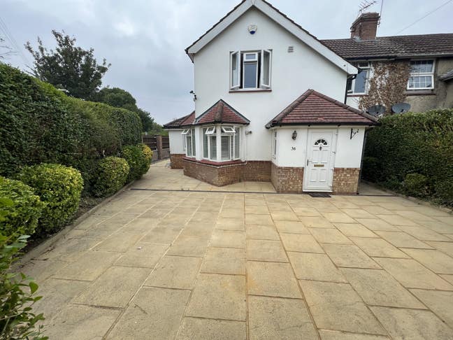 Double room with En-Suite In Luxury House Main Photo