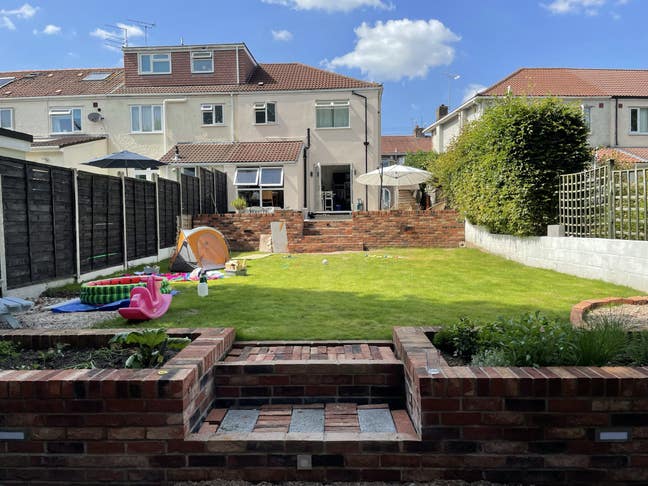 Large Furnished Double Room Main Photo