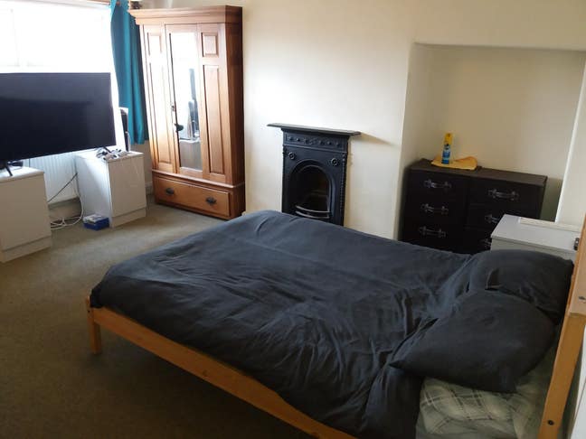 2 Adjoining Rooms in Victorian terrace Main Photo