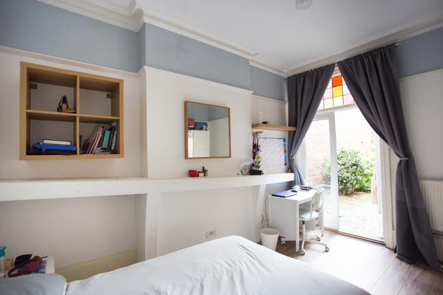 Double room,  garden access, close to city centre Main Photo