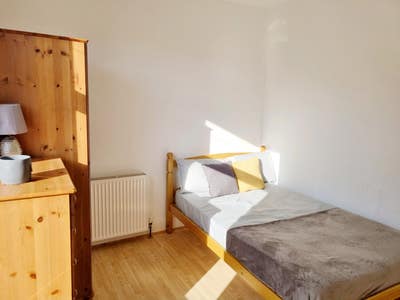 Professional house share  Main Photo