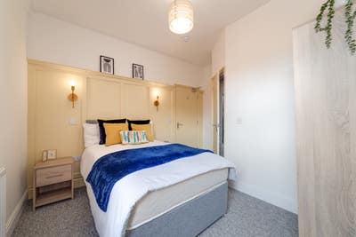 Double en suite - great house close to City Centre Main Photo