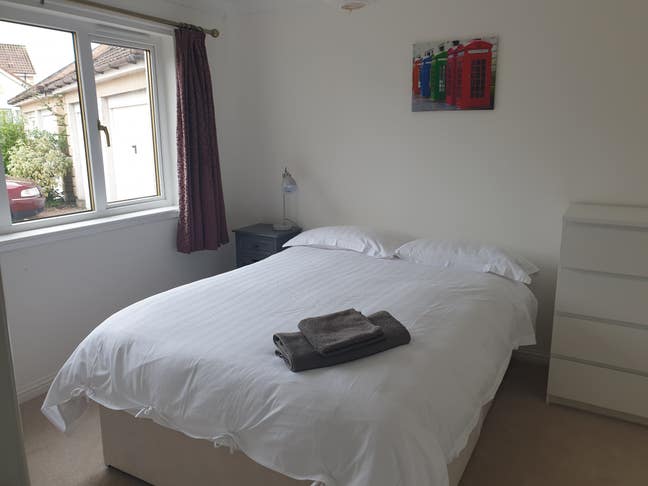 Double room in warm sunny quiet house Main Photo