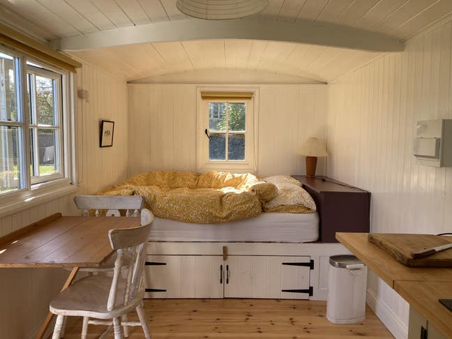Shepherd's hut available for 6 month let Main Photo